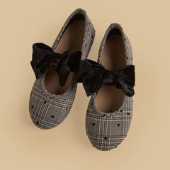 Checked elastic strap ballerina shoes