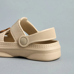 Bear applique clogs with backstrap