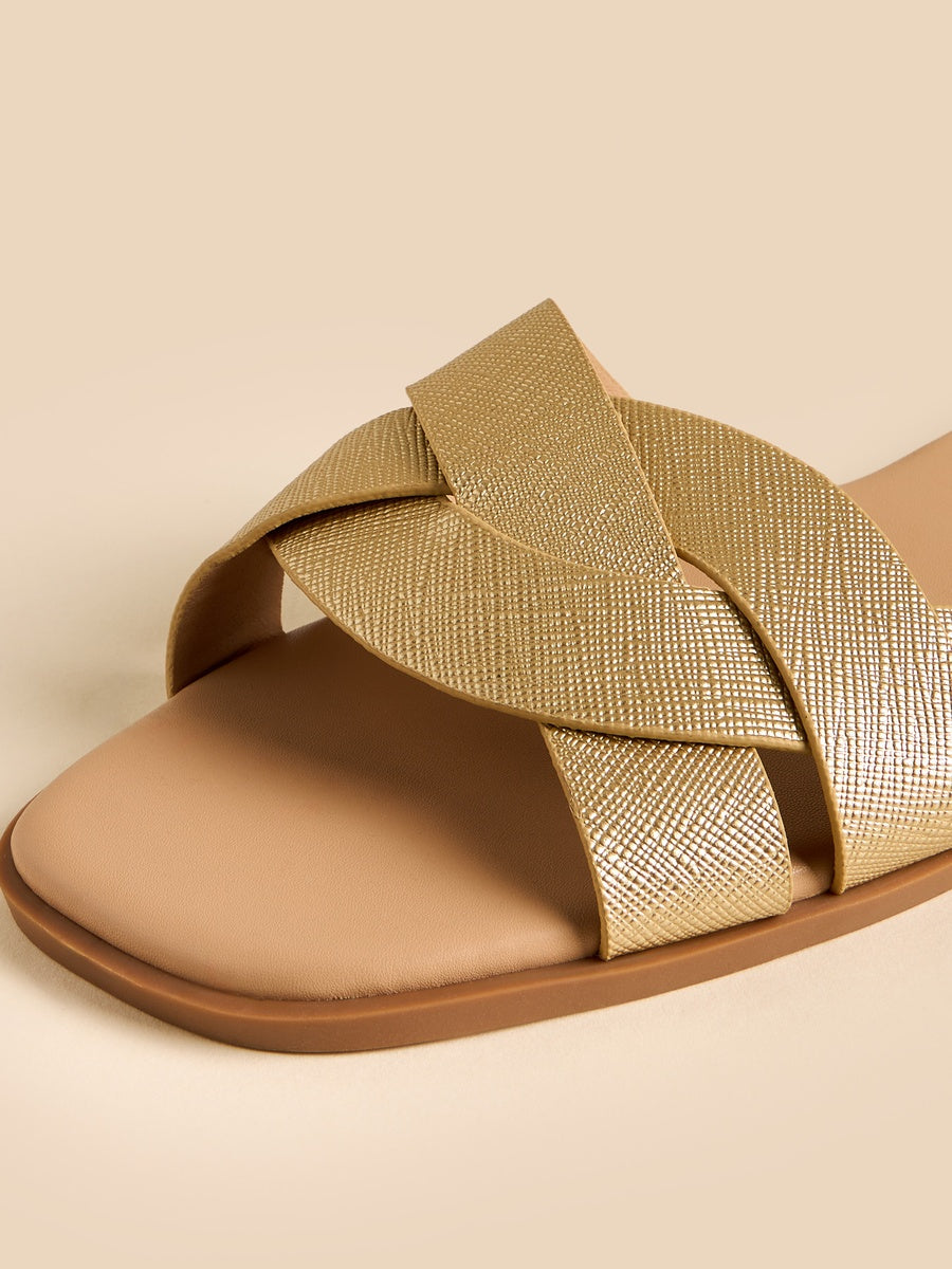 Cross strap slip-on flat sandals