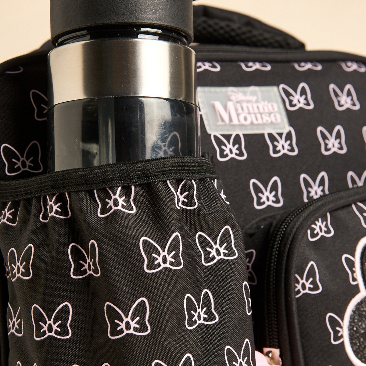 Minnie mouse print lunch bag with zip closure