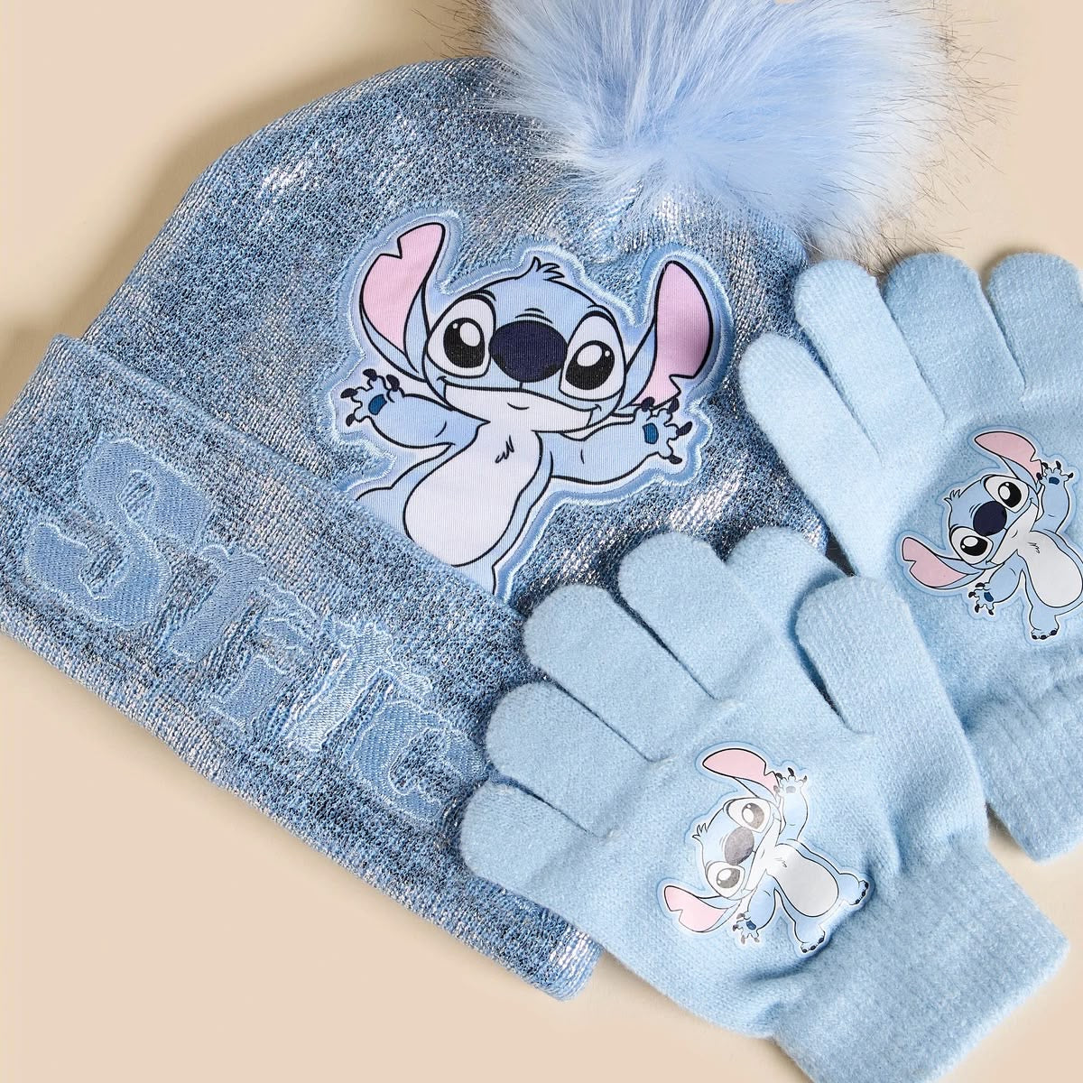 Stitch applique beanie cap with gloves set