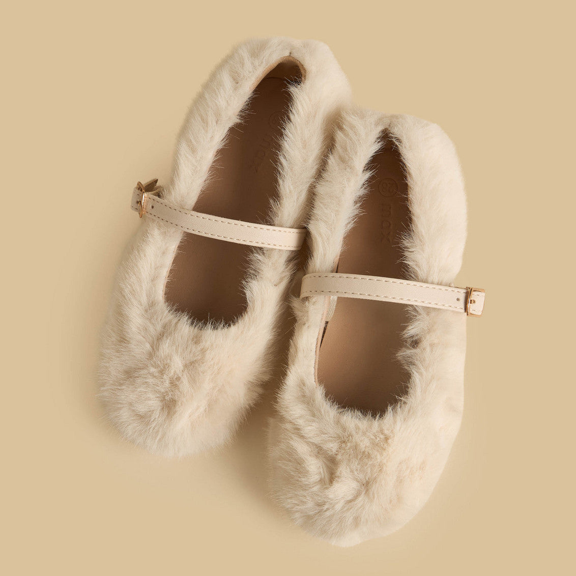 Plush ballerina shoes with buckle closure