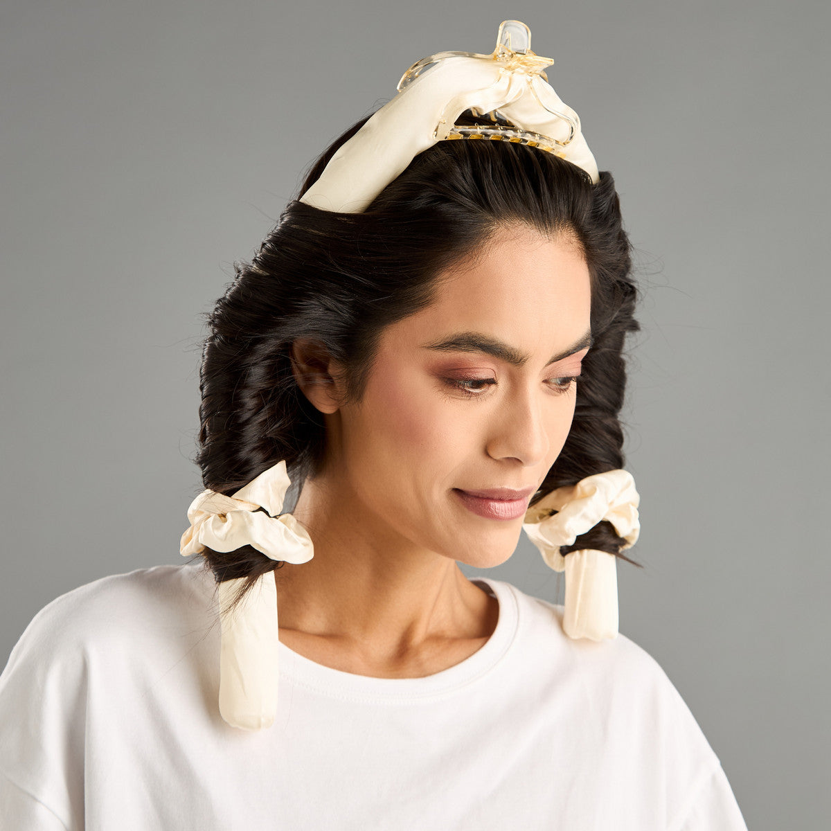 Assorted 4- piece hair roller set