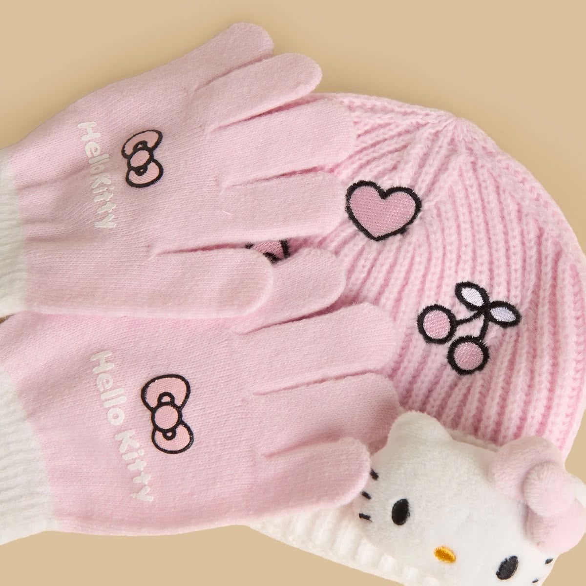 Hello kitty accent beanie and gloves set