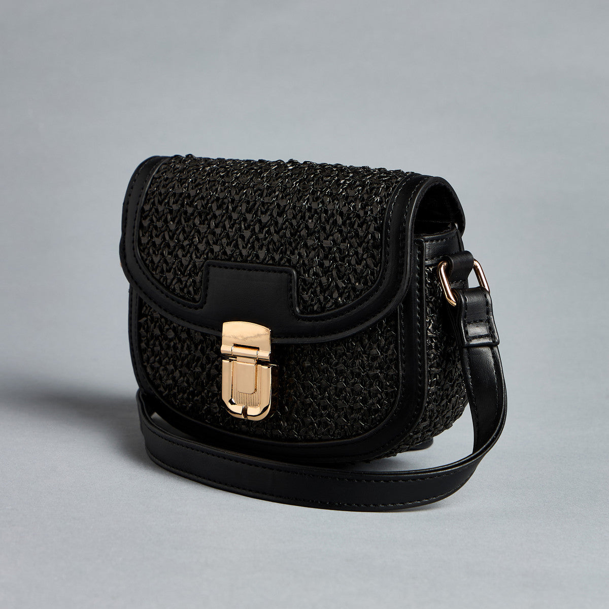 Max Black Women Crossbody Bag with Gold Lock Closure – Stylish and Versatile